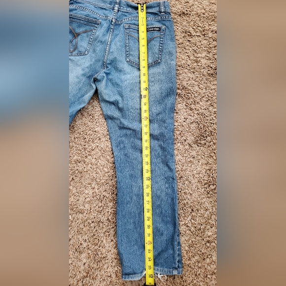 Calvin Klein low-rise bootcut jeans - Picture 6 of 6